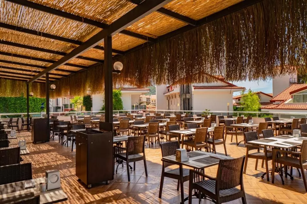 هتل سان شاین هالیدی ریزورت فتحیه